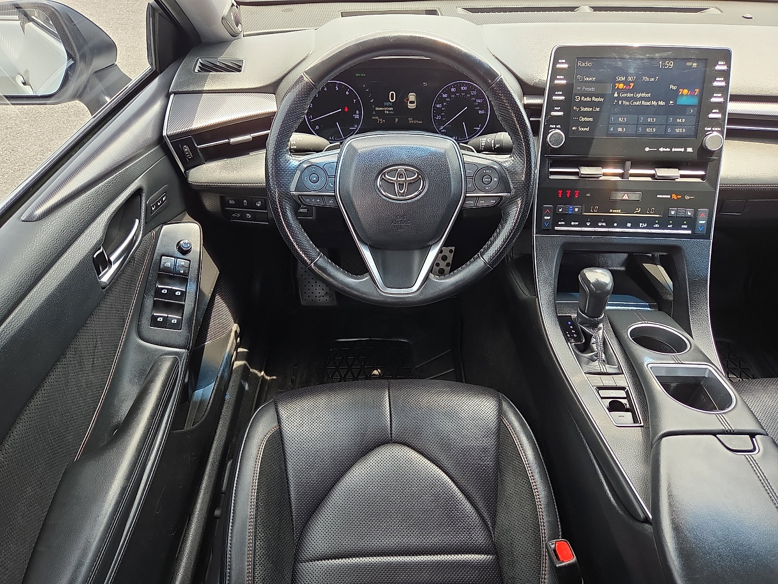 Used 2019 Toyota Avalon Touring FWD image 11