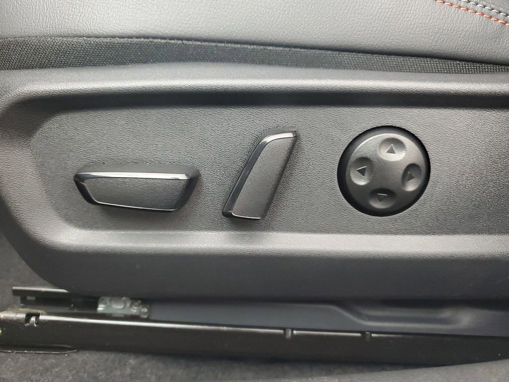 New 2026 Nissan Sentra SR w/ SR Premium Package image 33