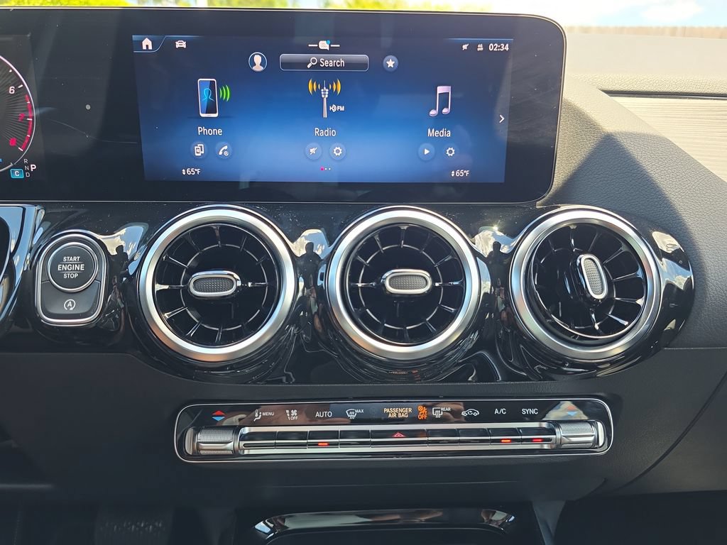 Certified 2026 Mercedes-Benz GLA 250 image 24