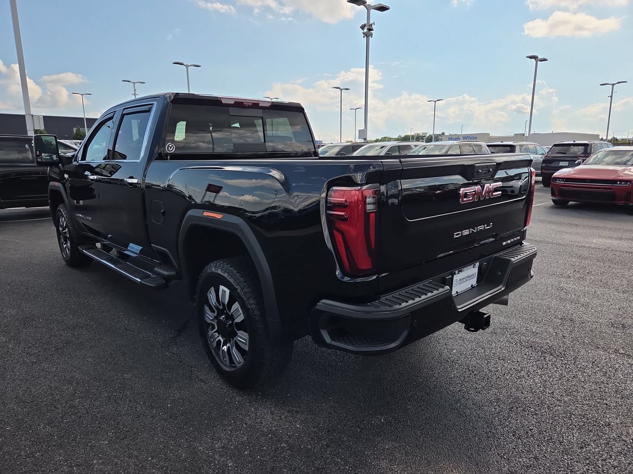 Used 2025 GMC Sierra 3500 Denali w/ Denali Reserve Package AWD/4WD image 5