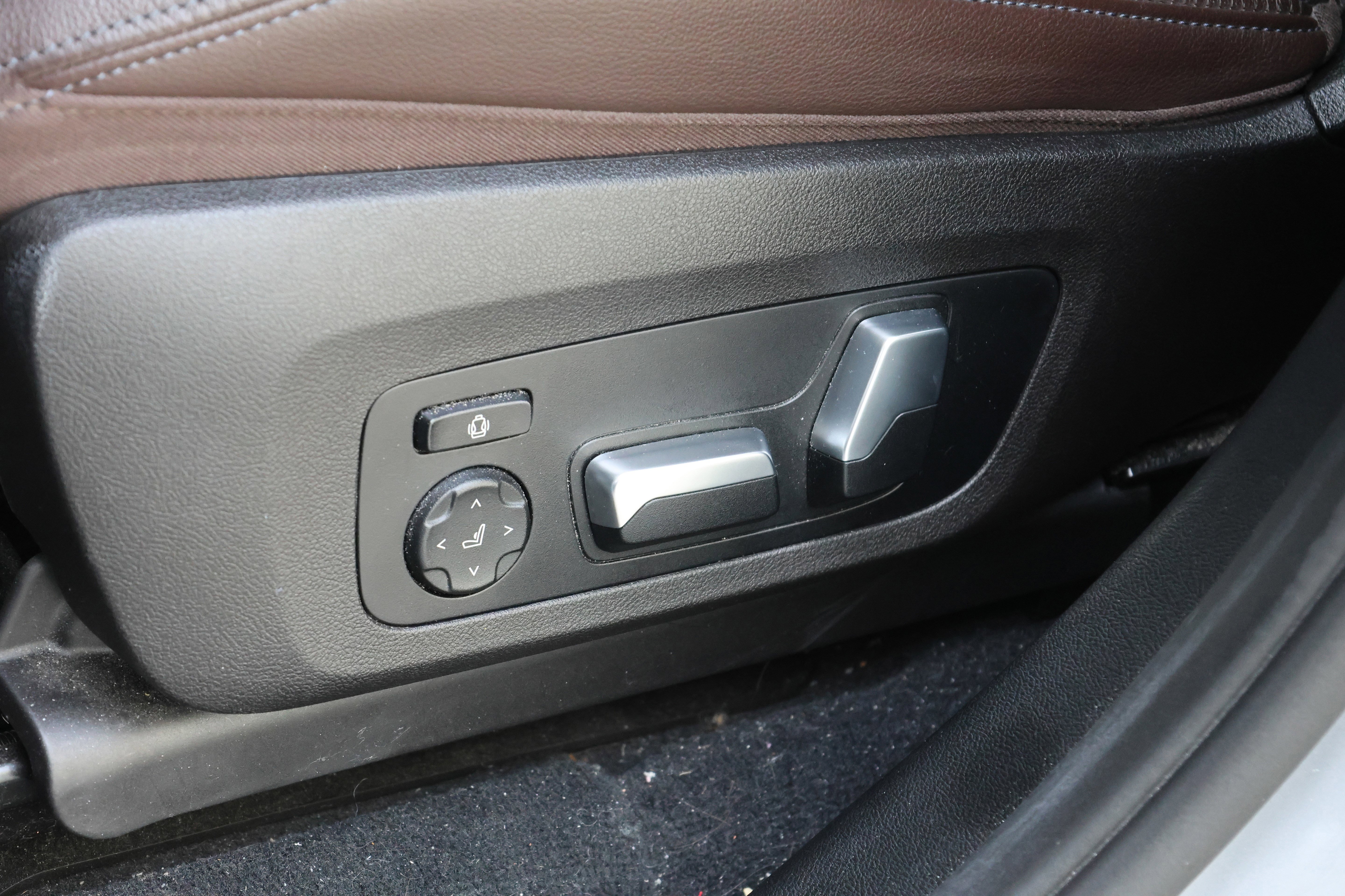 Used 2019 BMW X3 sDrive30i image 32