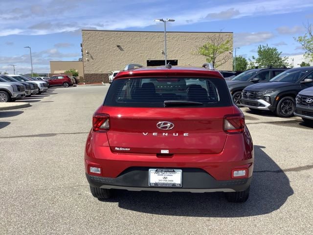 Certified 2026 Hyundai Venue SEL FWD image 7