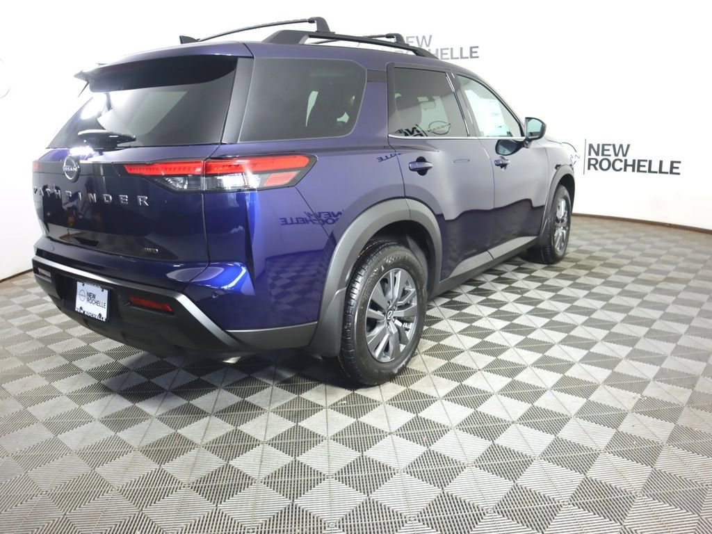New 2026 Nissan Pathfinder SV image 7