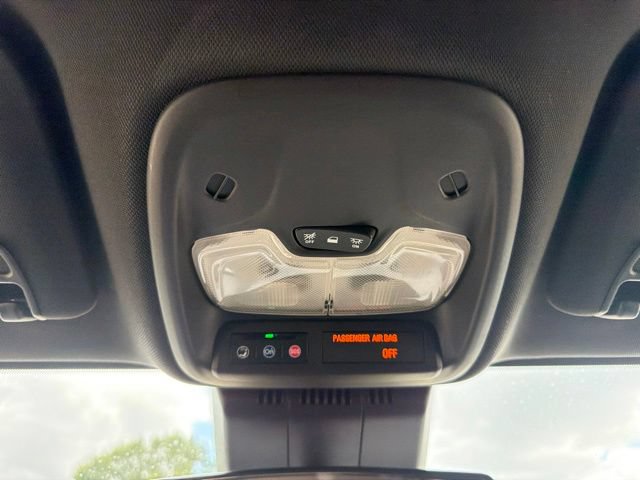 Used 2023 Chevrolet Colorado Z71 AWD/4WD image 25