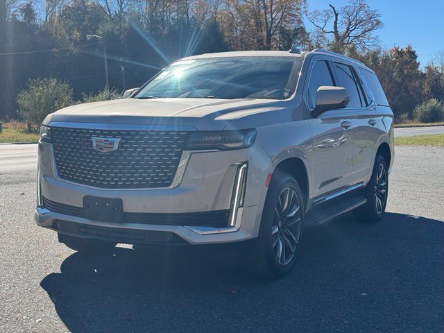 Used 2021 Cadillac Escalade Premium Luxury w/ Performance Package AWD/4WD image 24