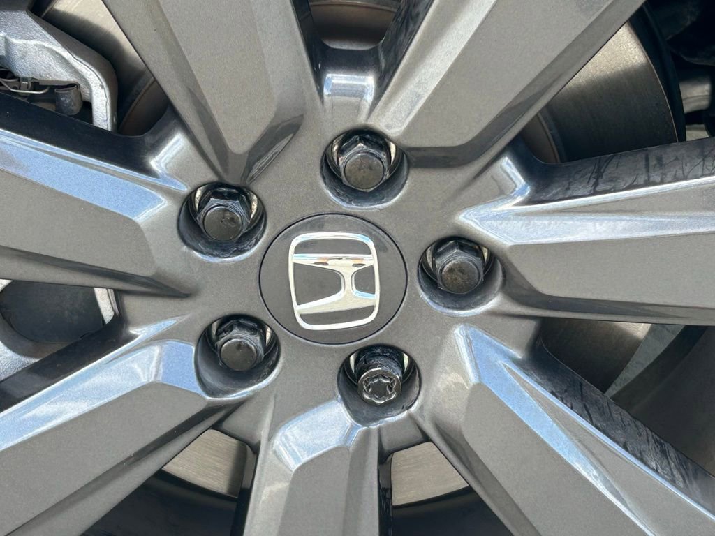 Used 2023 Honda Pilot Sport image 23