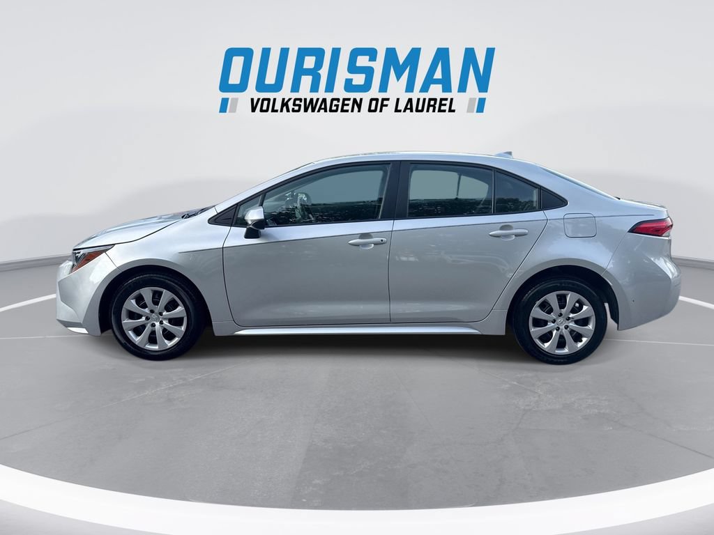 Used 2024 Toyota Corolla LE FWD image 5