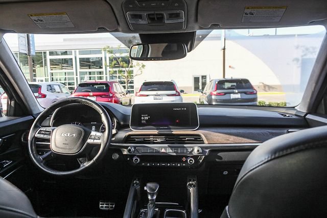 Used 2022 Kia Telluride SX w/ SX Prestige Package AWD/4WD image 16