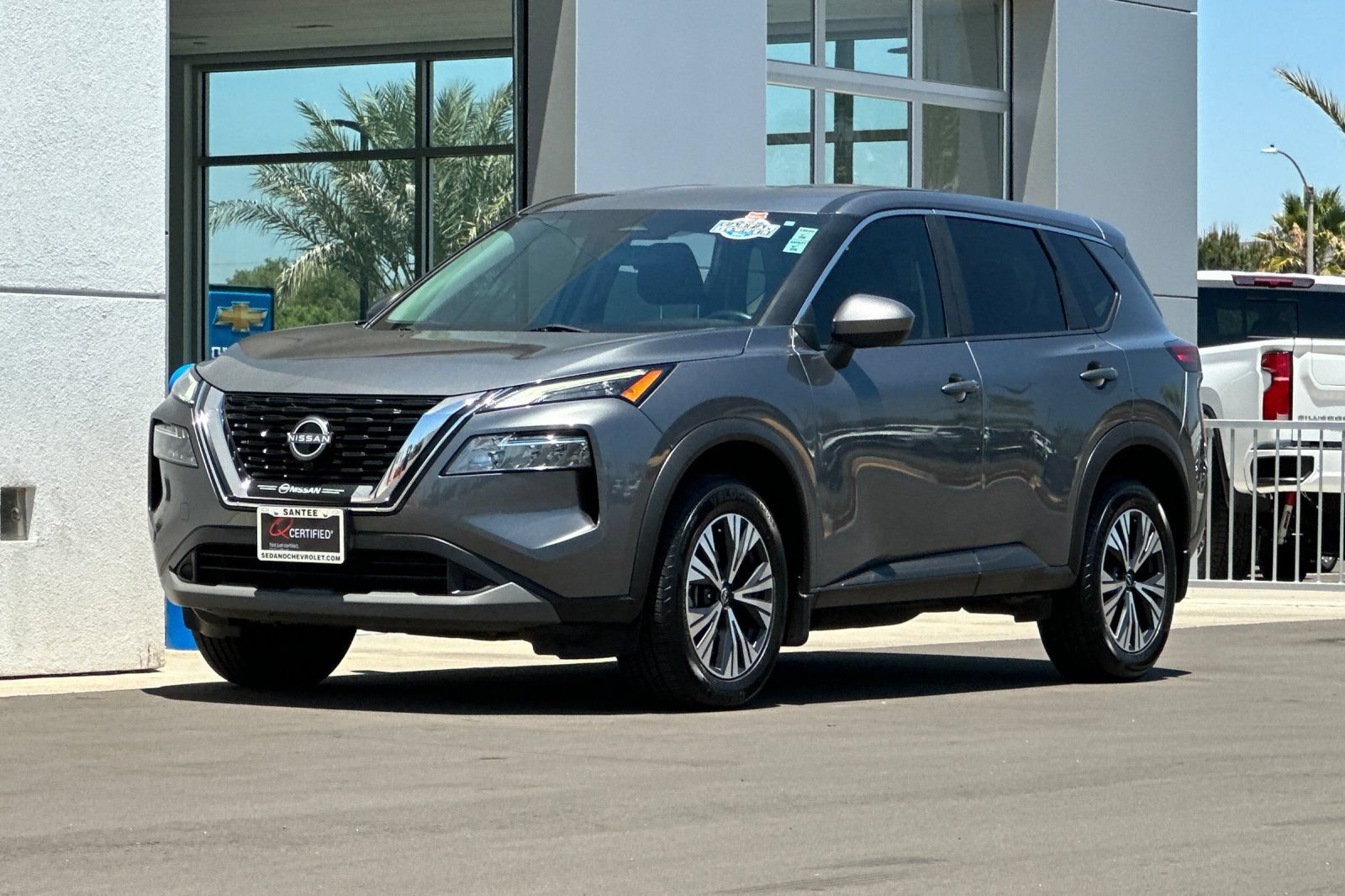 Used 2023 Nissan Rogue SV FWD image 8