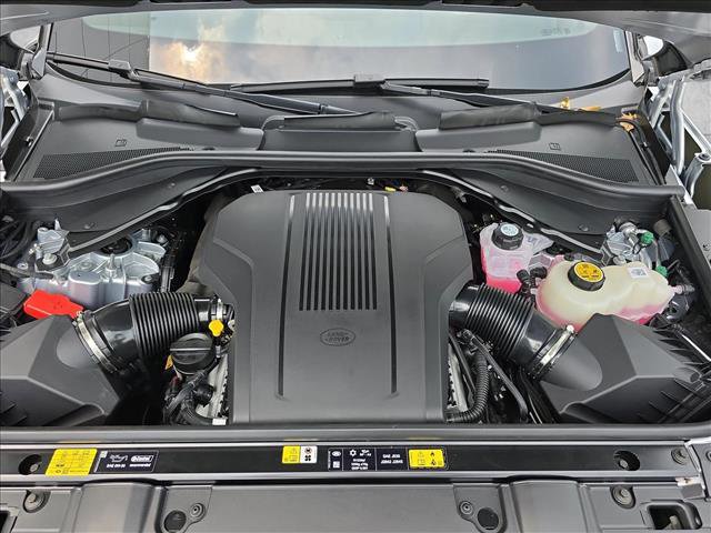 New 2025 Land Rover Range Rover SE image 30