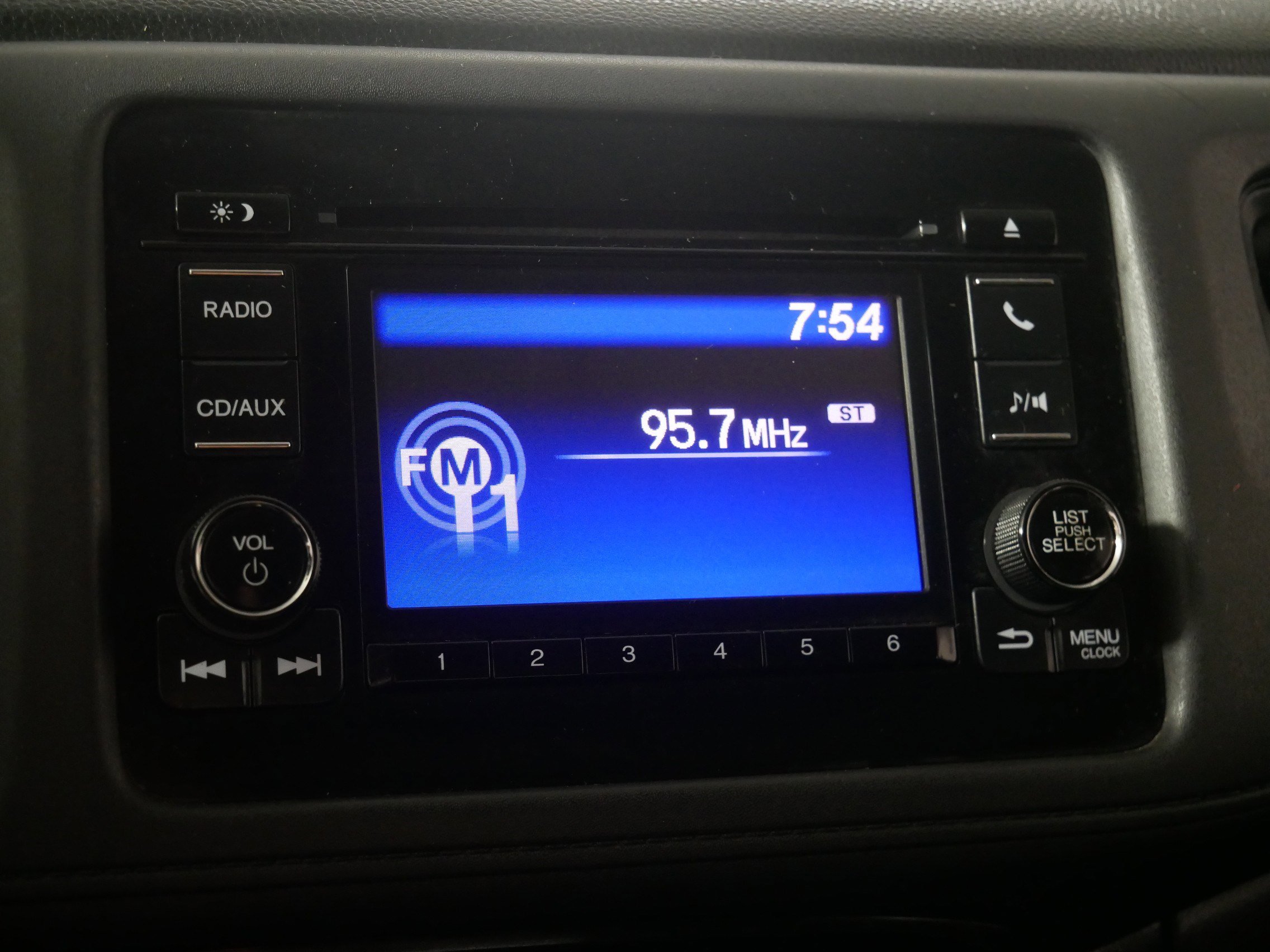 Used 2016 Honda HR-V LX image 22