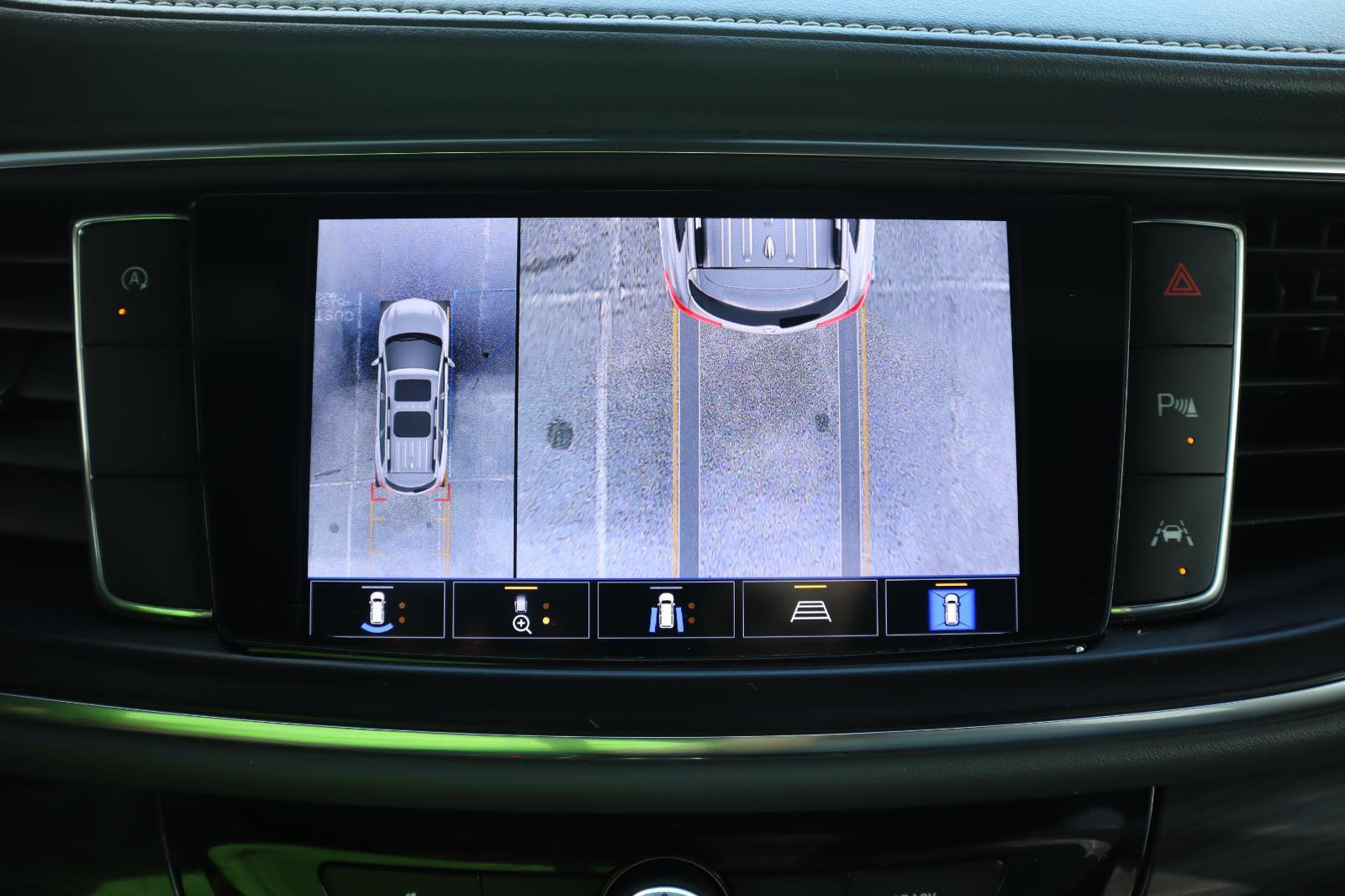 Used 2022 Buick Enclave Premium w/ Experience Buick Package image 28