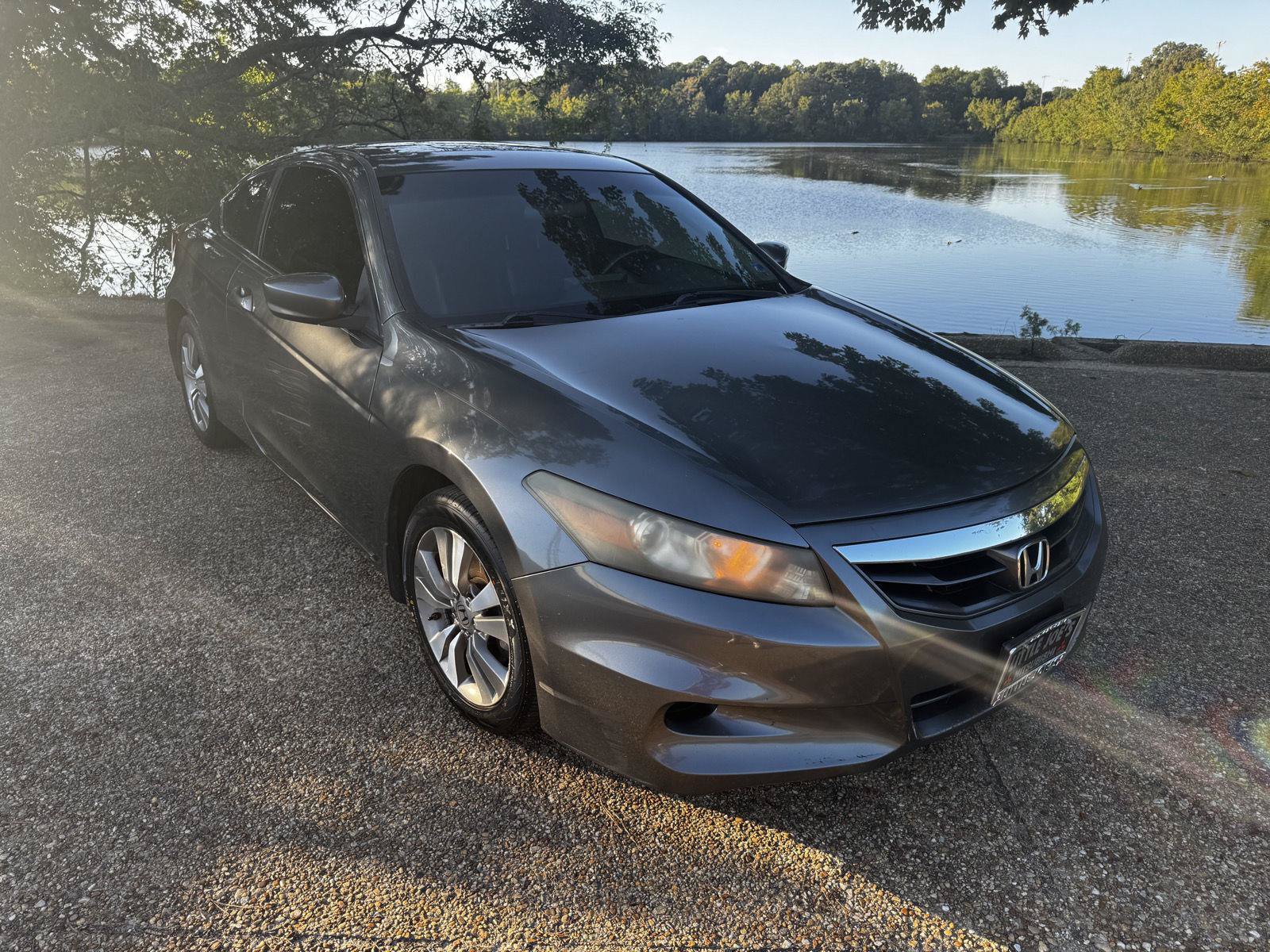 Used 2012 Honda Accord EX-L image 2