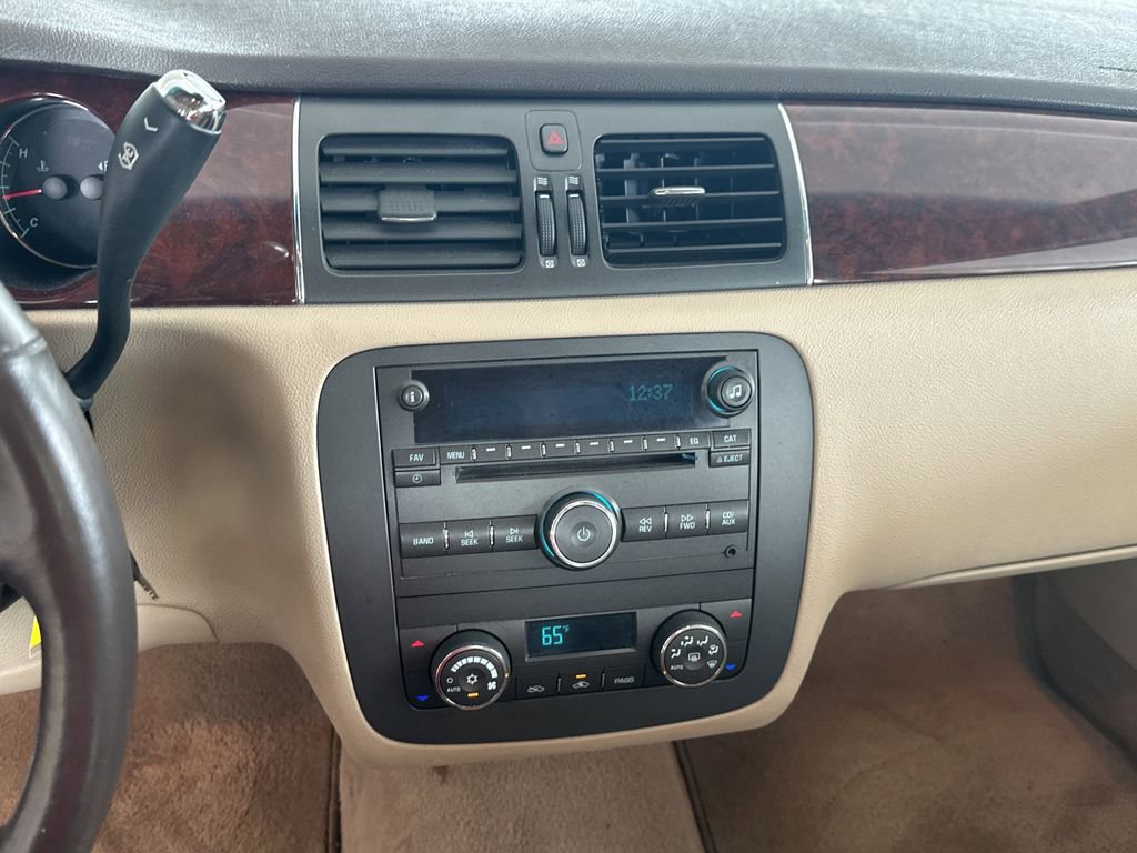 Used 2007 Buick Lucerne CXL w/ Luxury Package FWD image 24