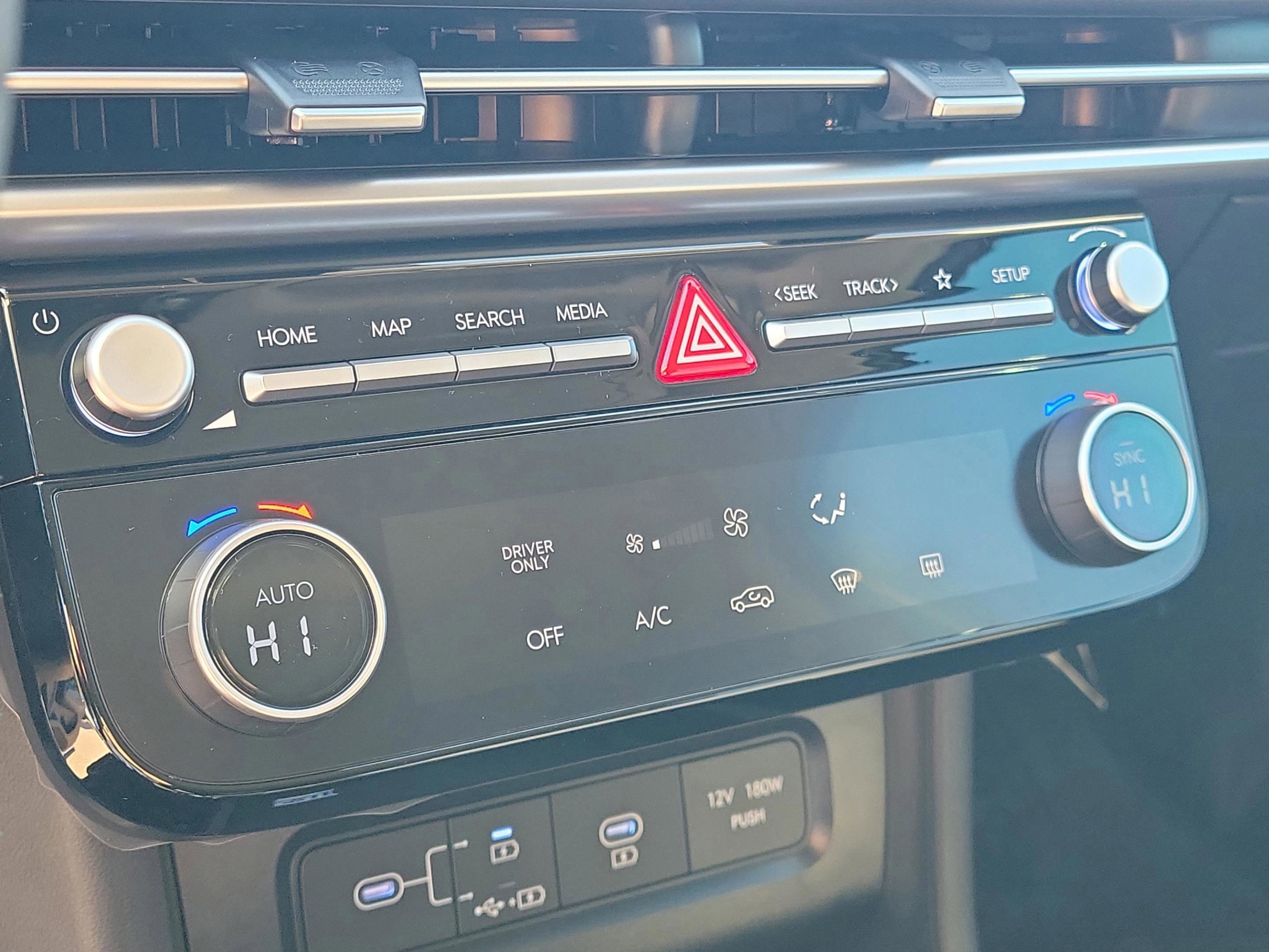 New 2026 Hyundai Tucson Blue SE image 6