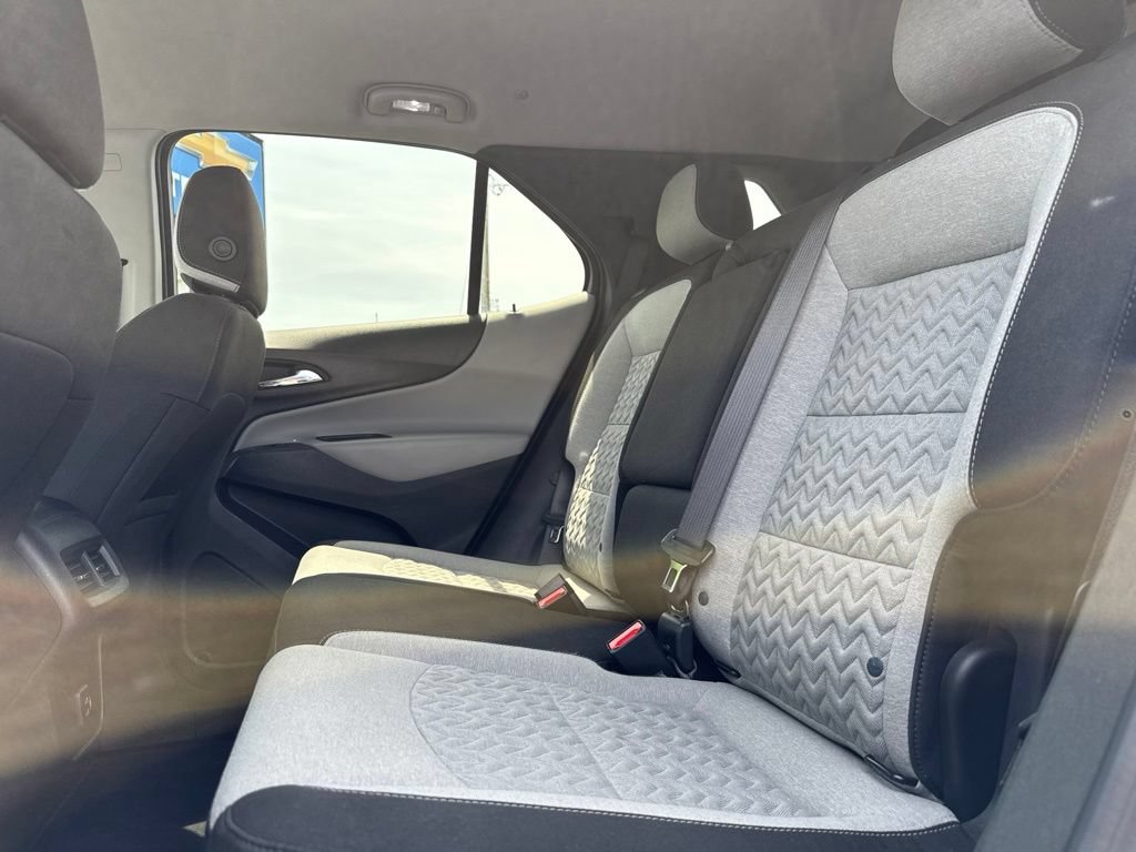 Used 2024 Chevrolet Equinox LT AWD/4WD image 17