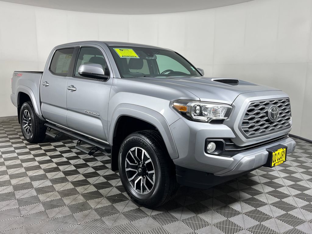 Used 2021 Toyota Tacoma TRD Sport w/ Technology Package AWD/4WD image 3