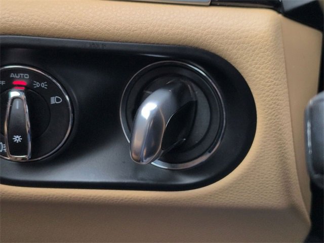 Used 2018 Porsche Macan Sport Edition image 42