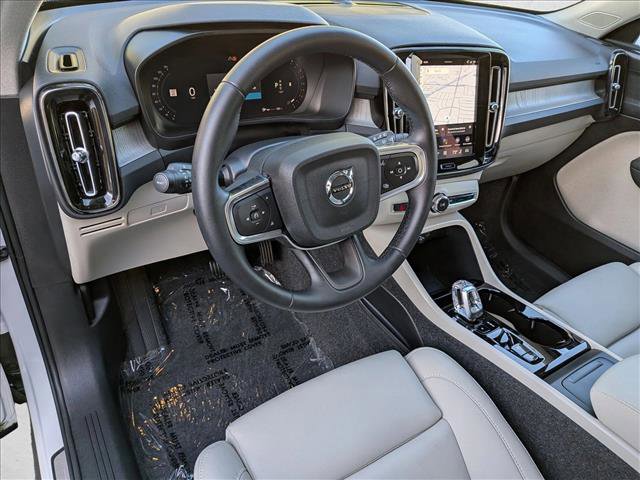 Certified 2026 Volvo XC40 B5 Plus w/ Protection Package Premier image 10