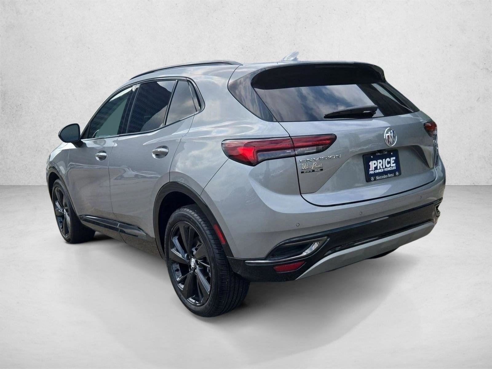 Used 2023 Buick Envision Essence w/ Sport Touring Package FWD image 8