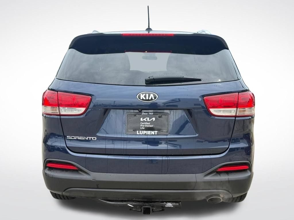 Used 2017 Kia Sorento AWD image 4