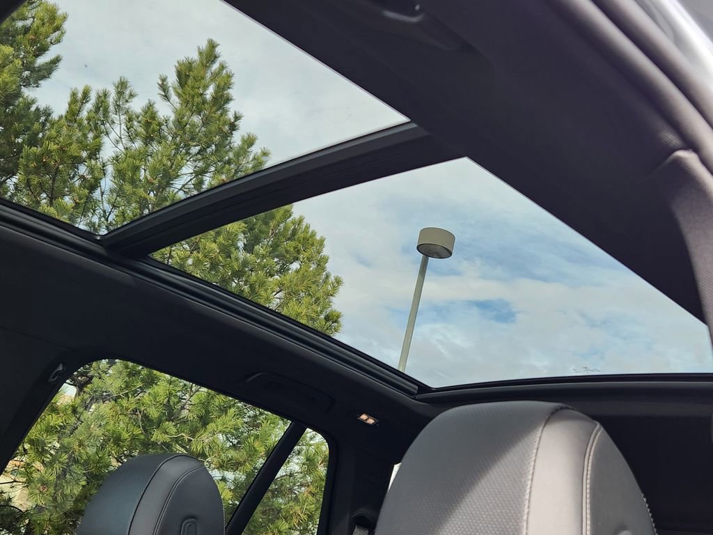 New 2026 BMW X5 xDrive50e image 19