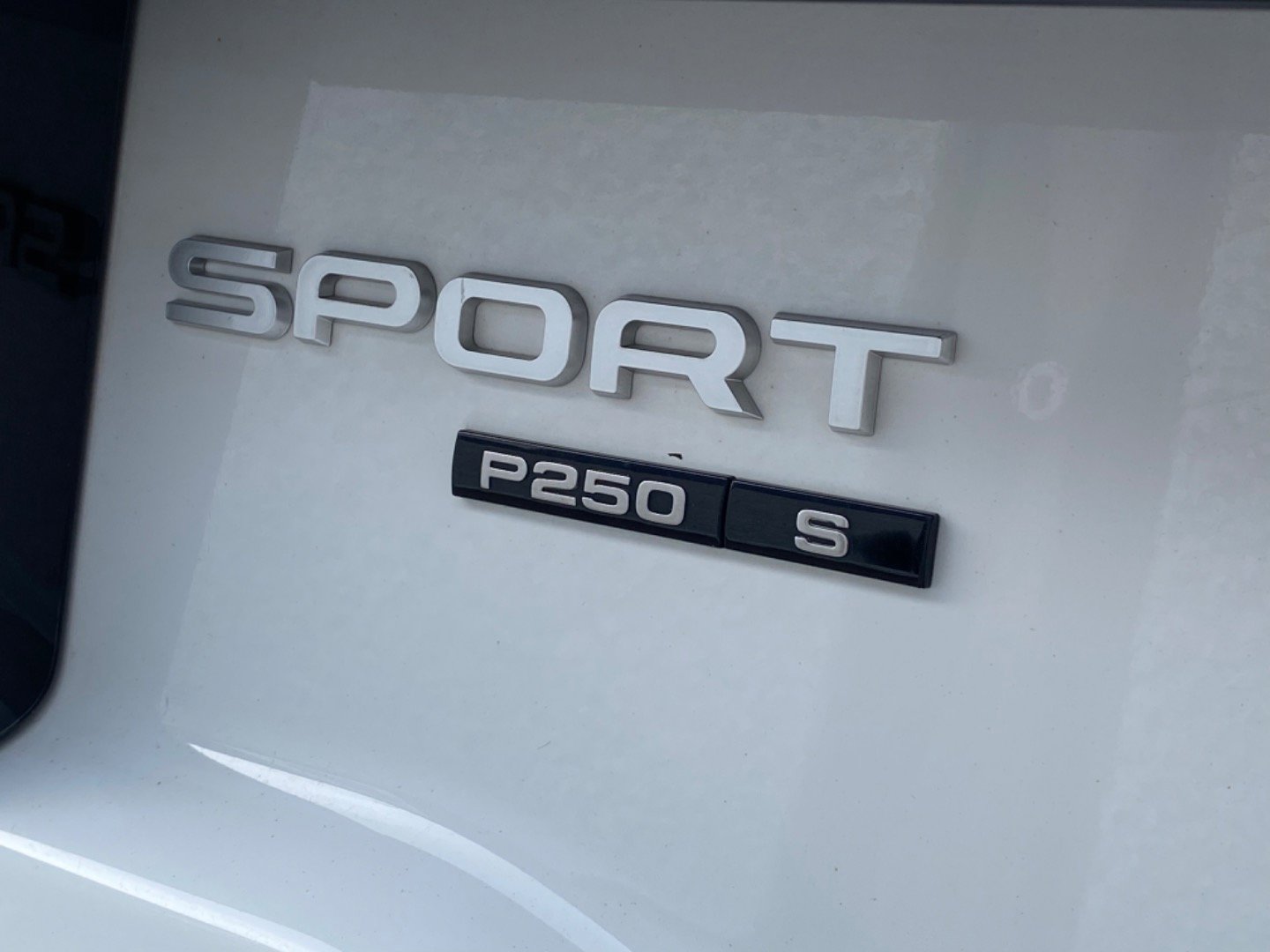 Used 2019 Land Rover Discovery Sport HSE image 35