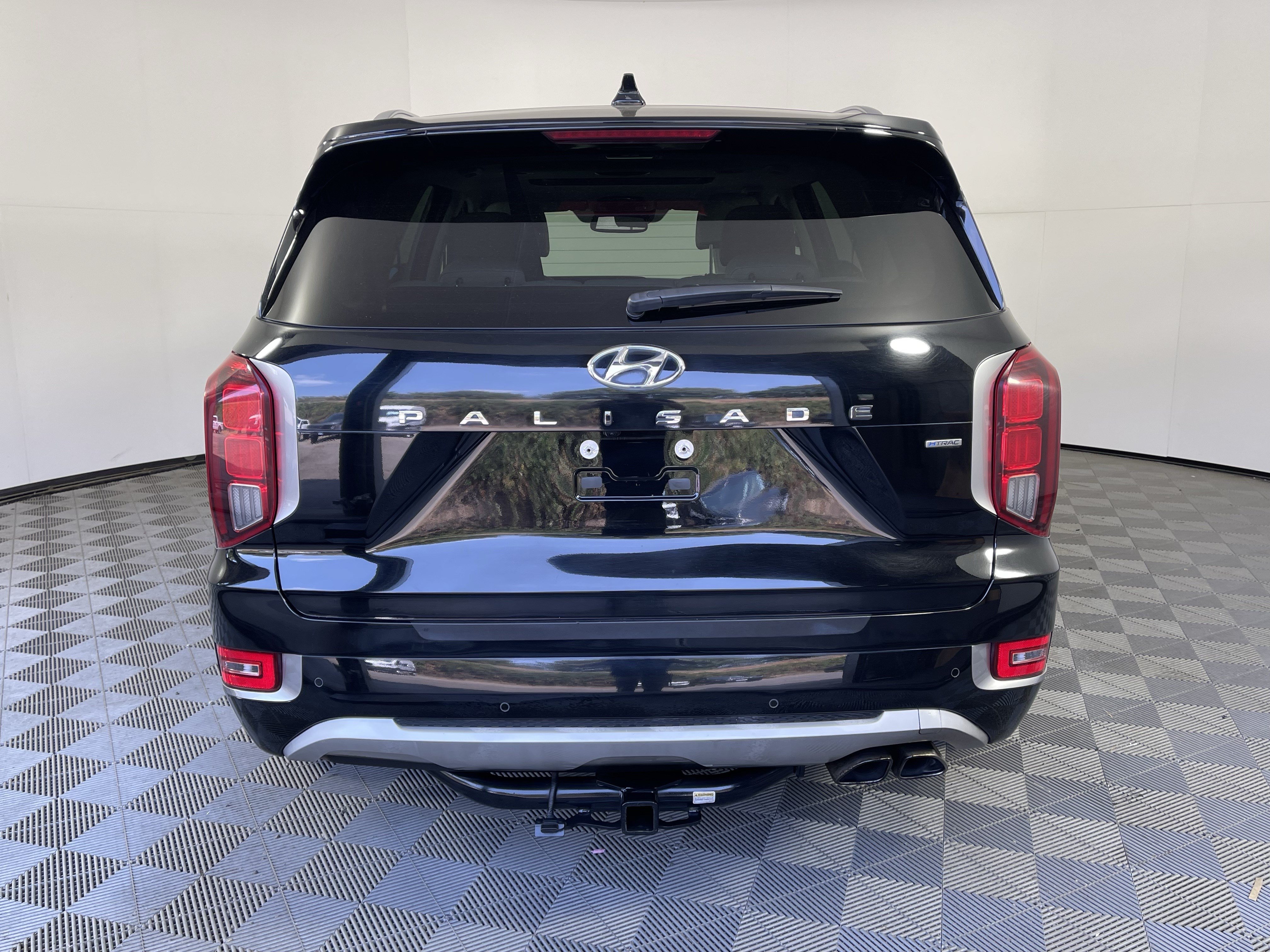 Used 2022 Hyundai Palisade Limited w/ Cargo Package AWD/4WD image 4