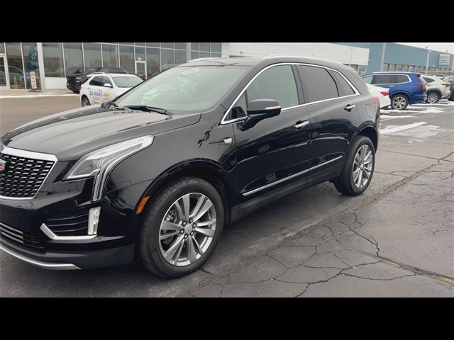 Certified 2023 Cadillac XT5 Premium Luxury w/ LPO, Floor Liner Package image 4