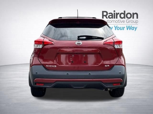 Used 2020 Nissan Kicks SR w/ SR Premium Package FWD image 6