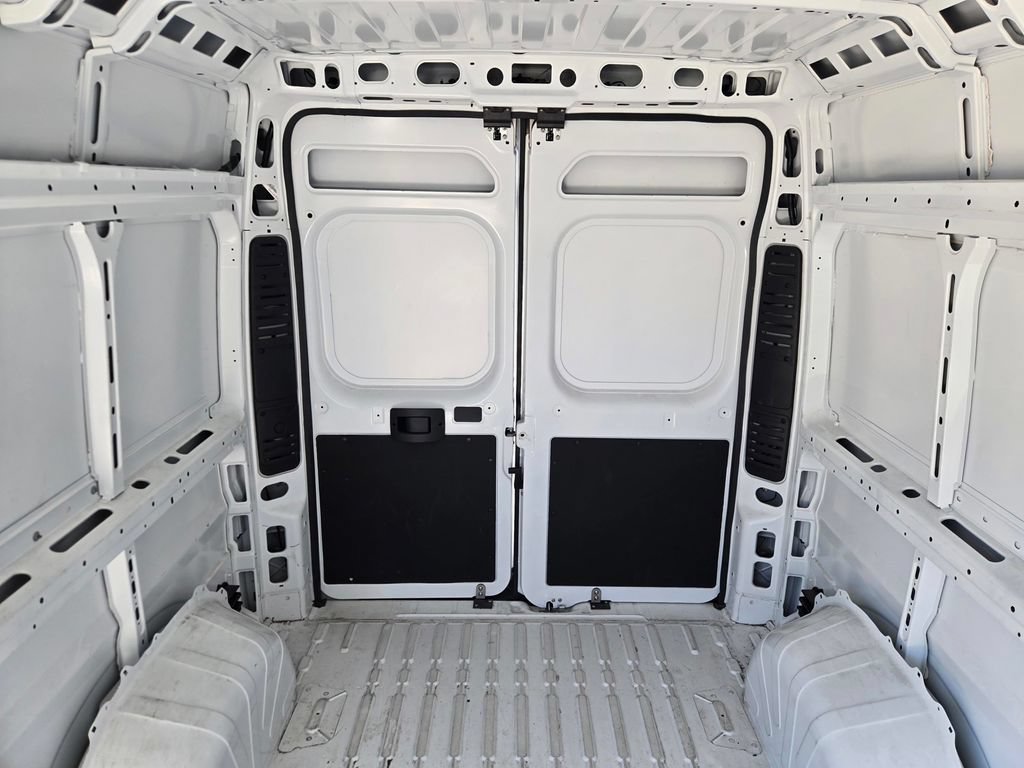 Used 2026 RAM ProMaster 2500 w/ Convenience Group FWD image 16