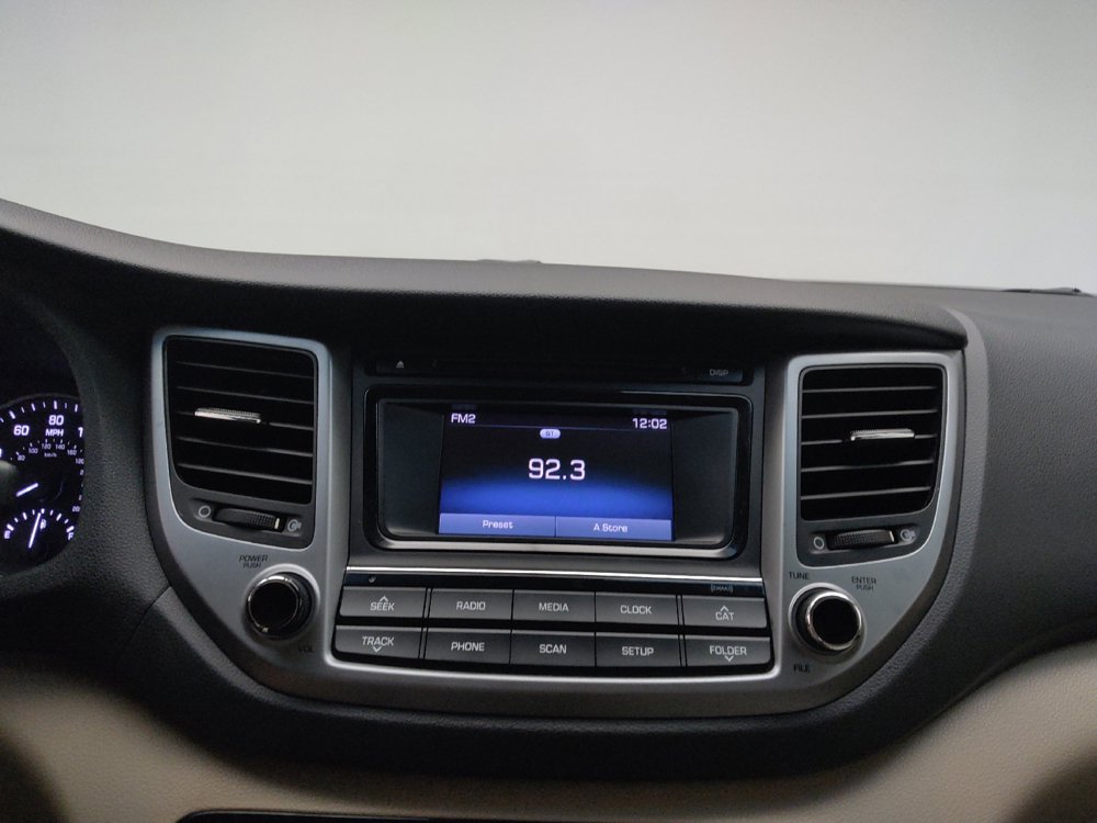Used 2017 Hyundai Tucson SE w/ SE Popular Package 02 AWD/4WD image 25