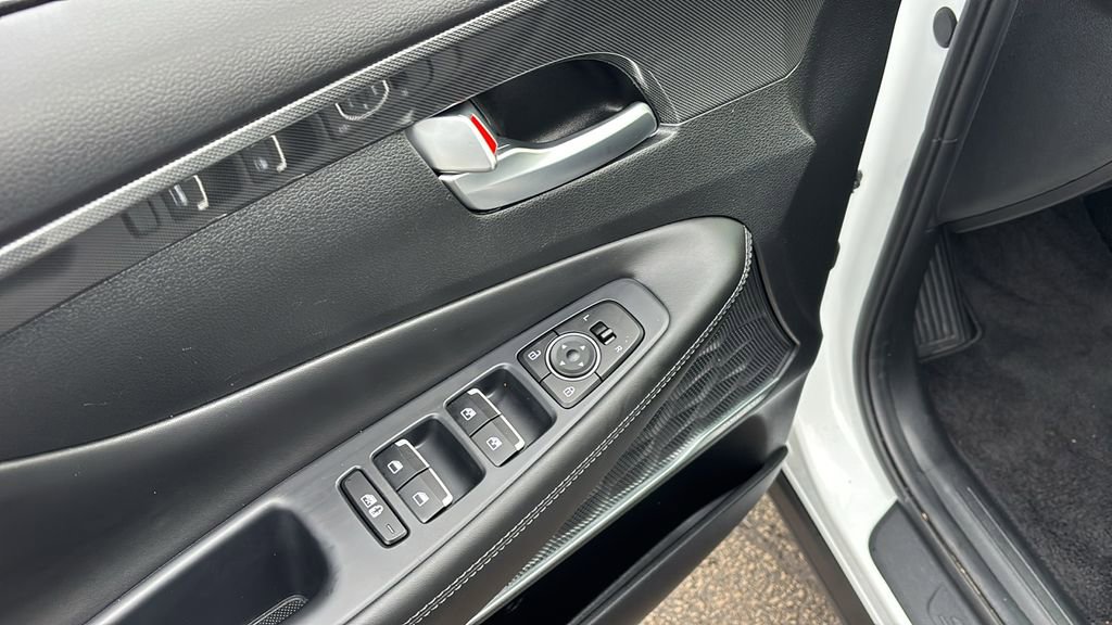 Used 2023 Hyundai Santa Fe SEL w/ Premium Package image 14