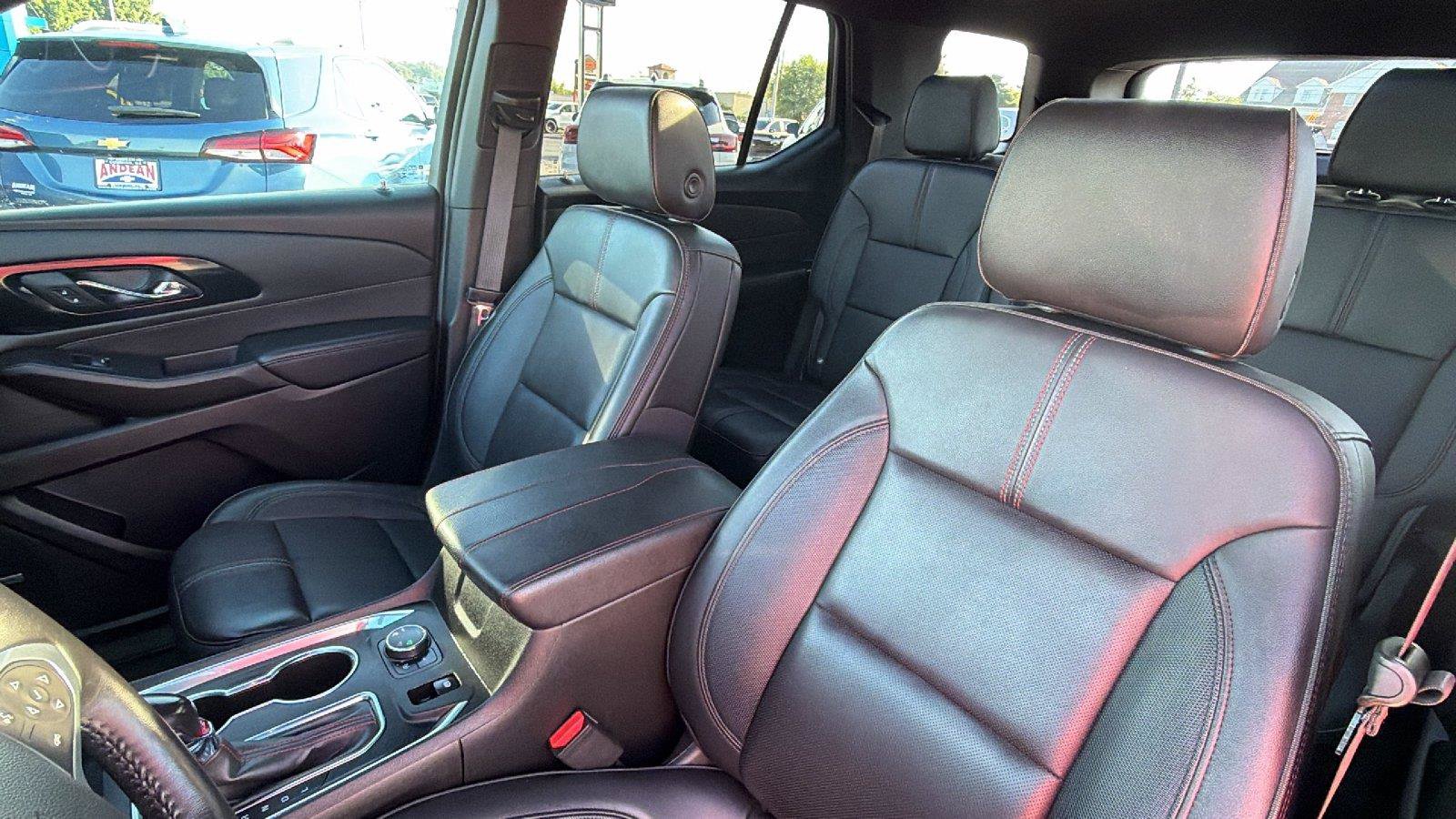 Used 2022 Chevrolet Traverse RS AWD/4WD image 18