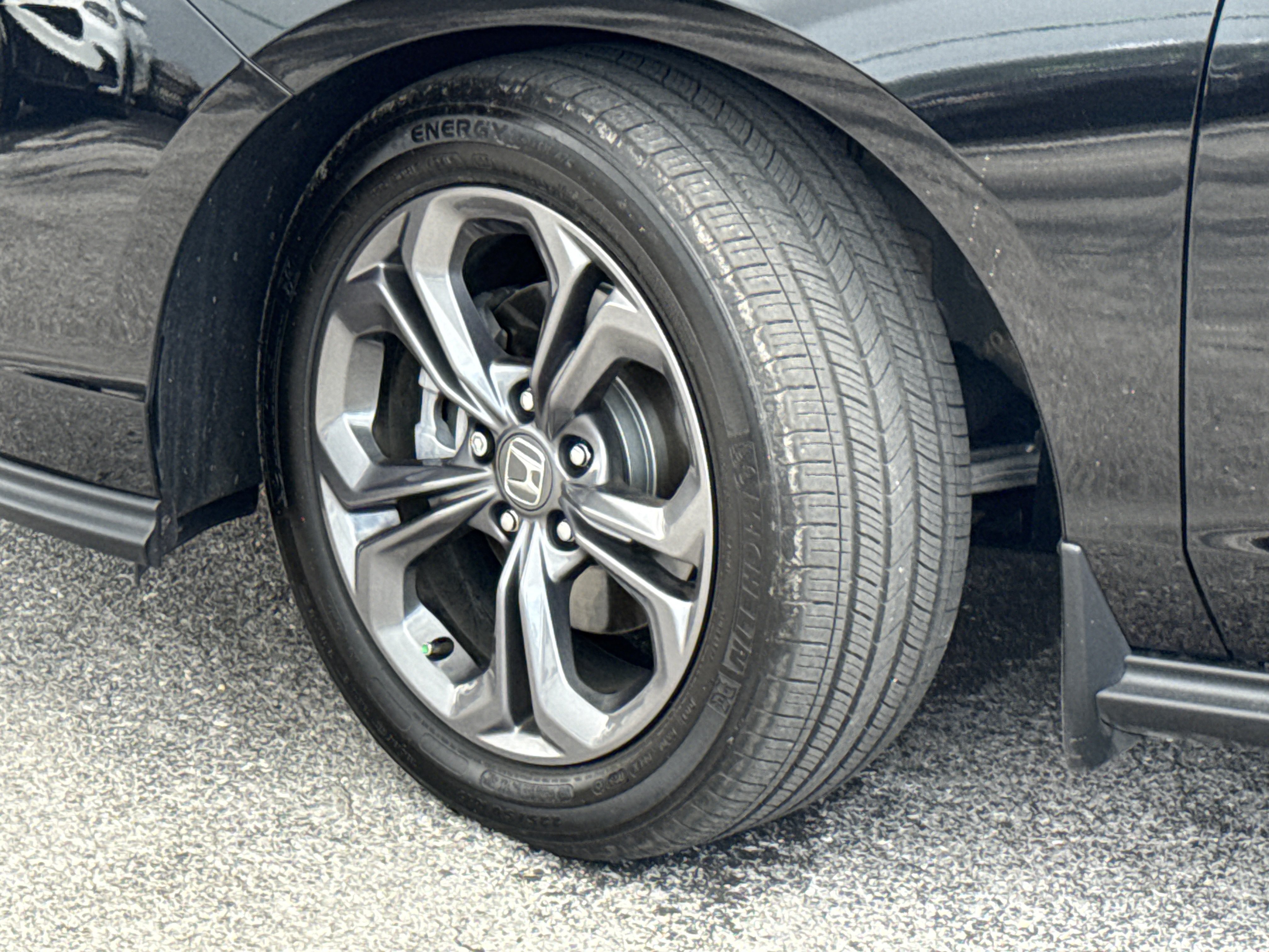 Certified 2023 Honda Accord EX image 39