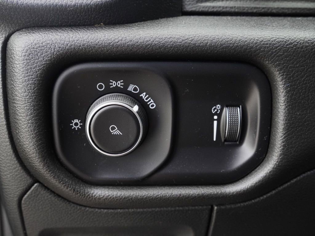 Used 2023 RAM 1500 Big Horn image 12