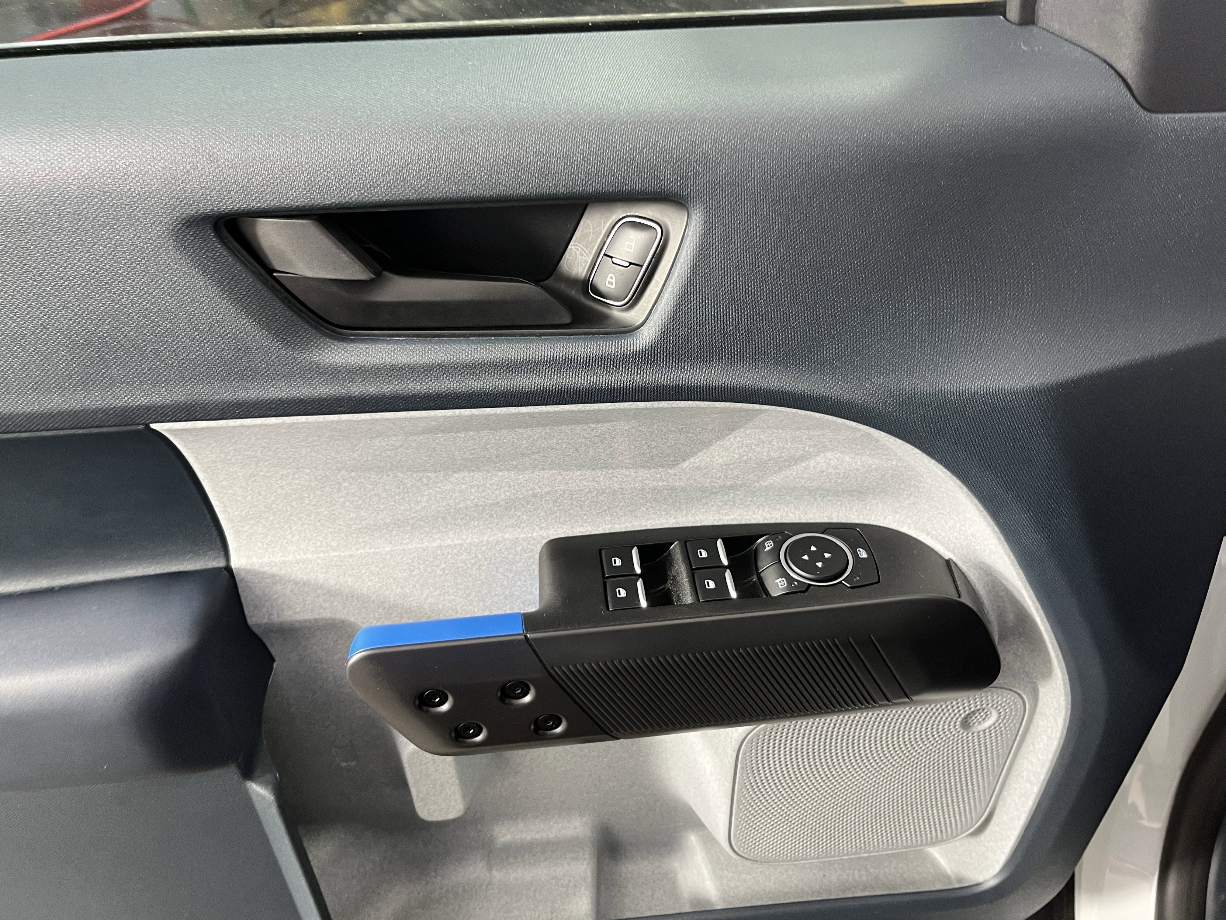 Used 2025 Ford Maverick XLT w/ XLT Luxury Package image 17