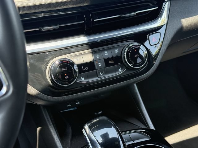 Used 2025 Buick Envista Sport Touring w/ Convenience I Package FWD image 26