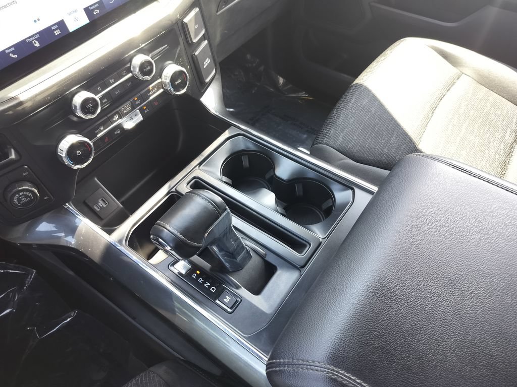 Used 2022 Ford F150 XLT w/ Equipment Group 302A High AWD/4WD image 13