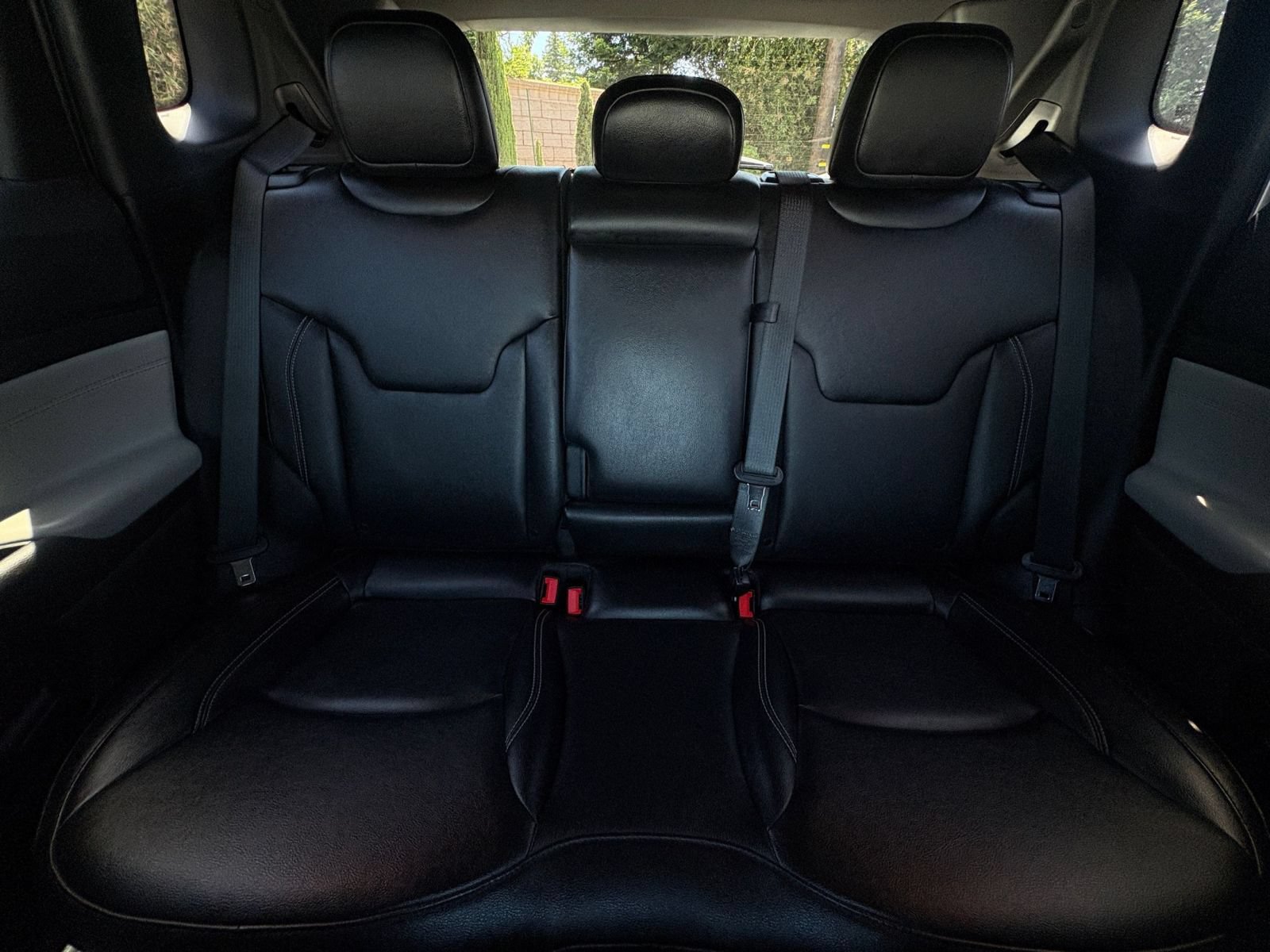 Used 2025 Jeep Compass Limited AWD/4WD image 39