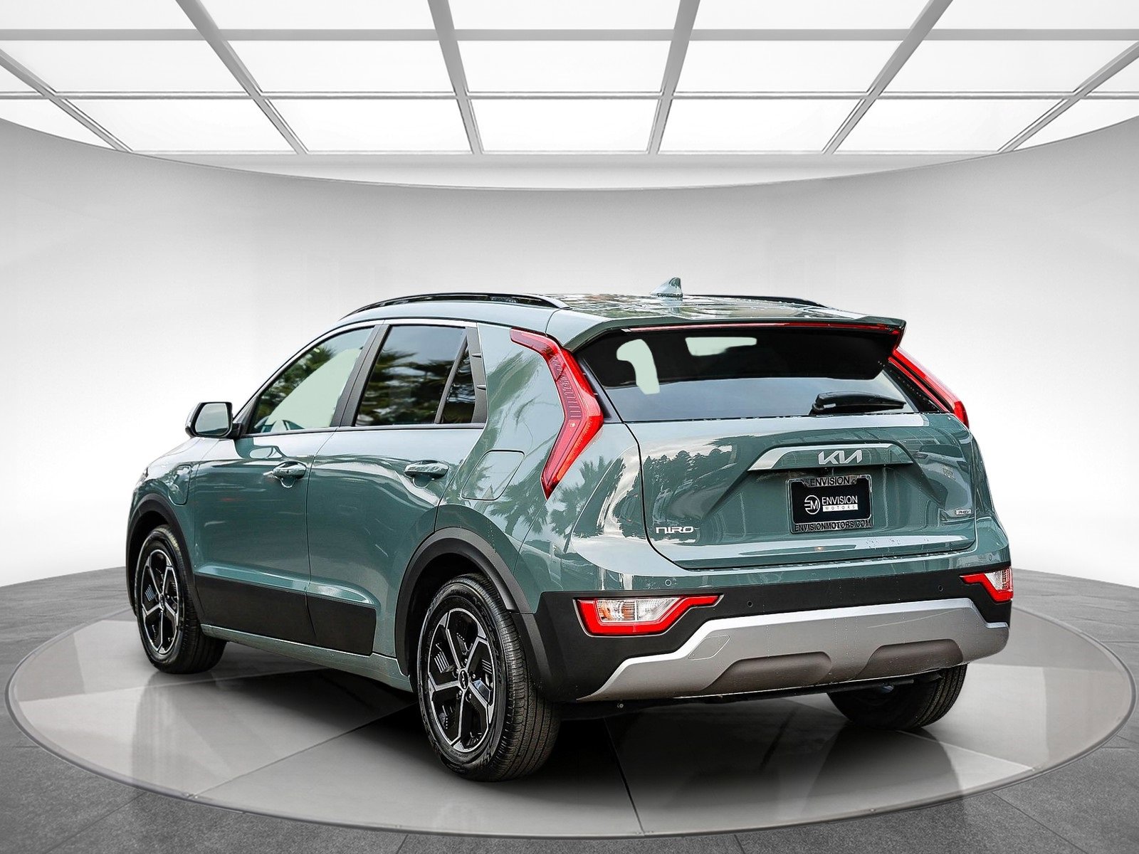 Used 2023 Kia Niro EX image 3