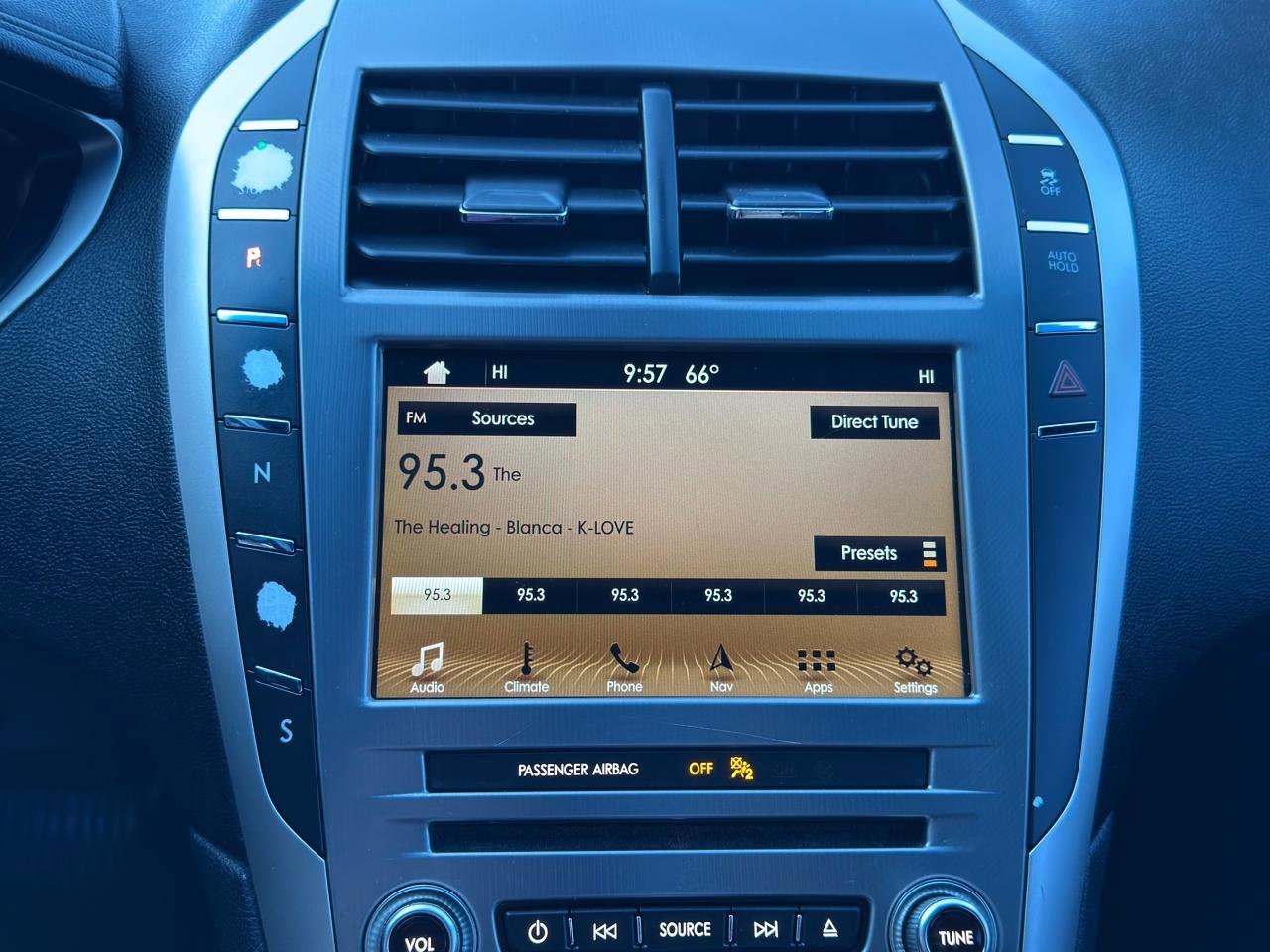 Used 2017 Lincoln MKZ Reserve w/ Climate Package FWD image 21