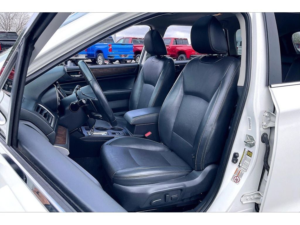 Used 2015 Subaru Outback 3.6R Limited AWD/4WD image 27