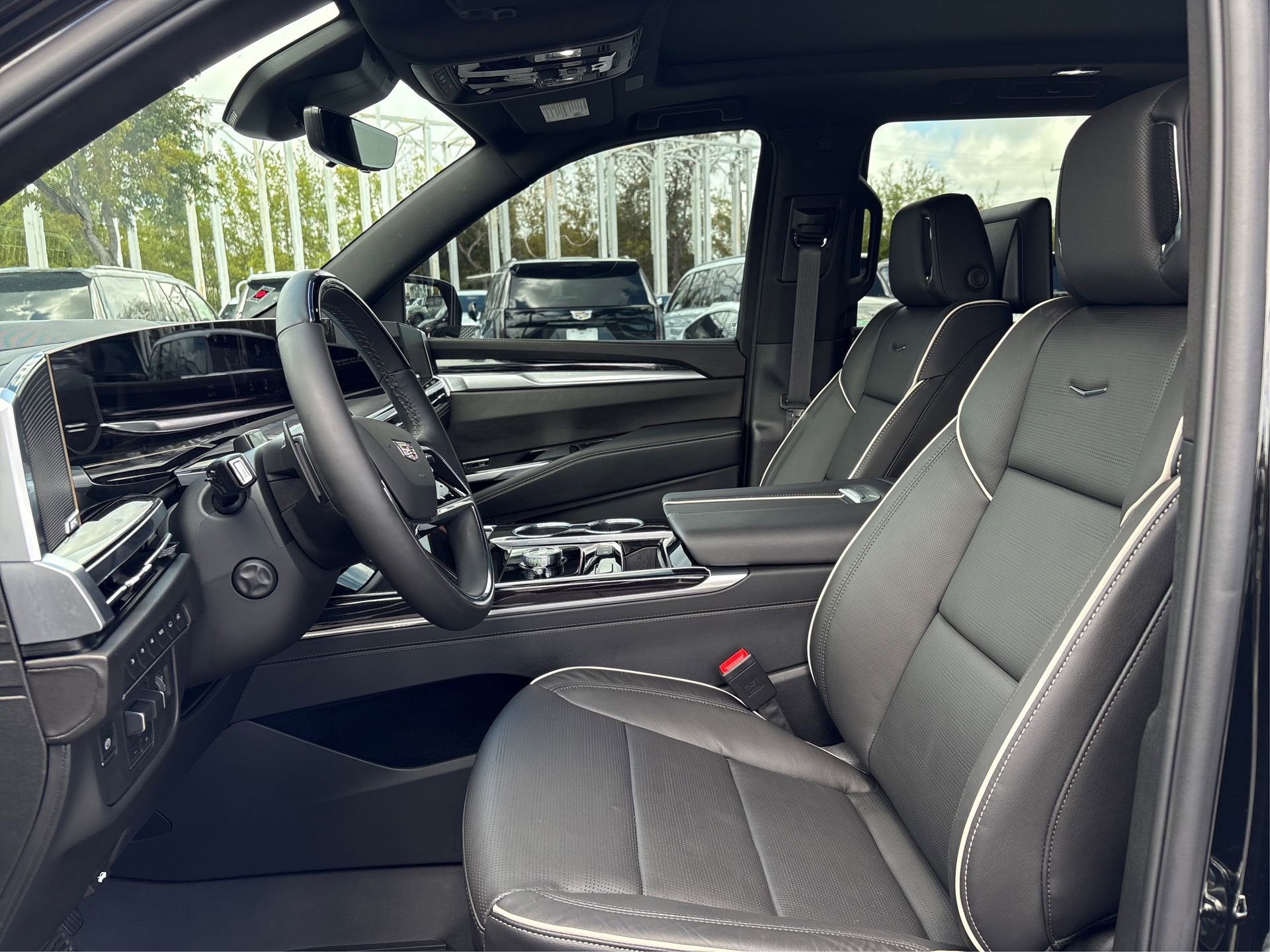 Used 2026 Cadillac Escalade Sport w/ LPO, ONYX Package image 11