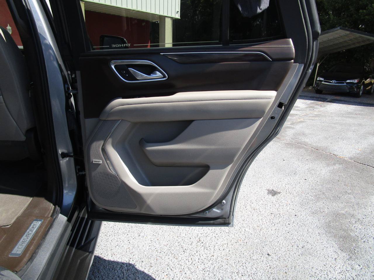 Used 2021 Chevrolet Tahoe LT RWD image 29