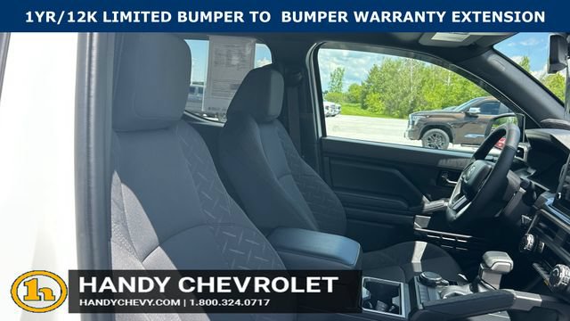 Used 2025 Toyota Tacoma SR5 AWD/4WD image 37