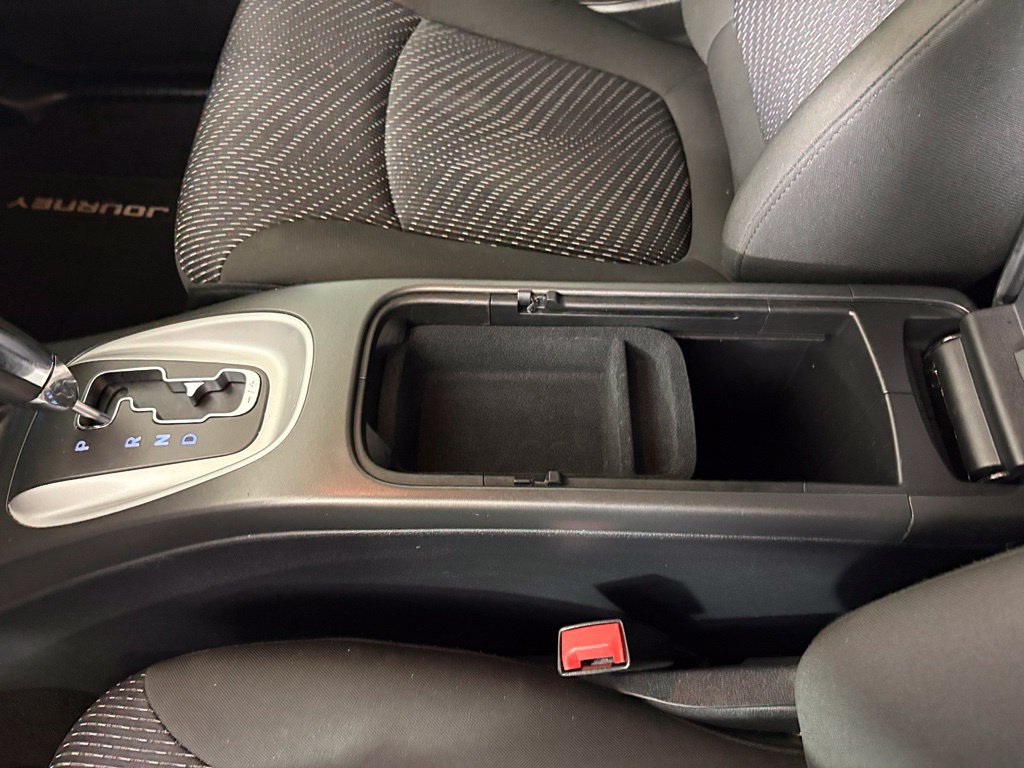 Used 2020 Dodge Journey SE w/ SE Popular Equipment Group FWD image 28