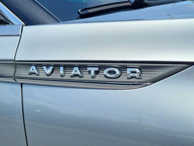 Used 2022 Lincoln Aviator Reserve w/ Class IV Trailer Tow Package RWD image 10