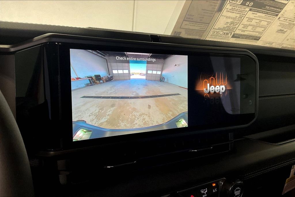 New 2025 Jeep Gladiator Sport image 24