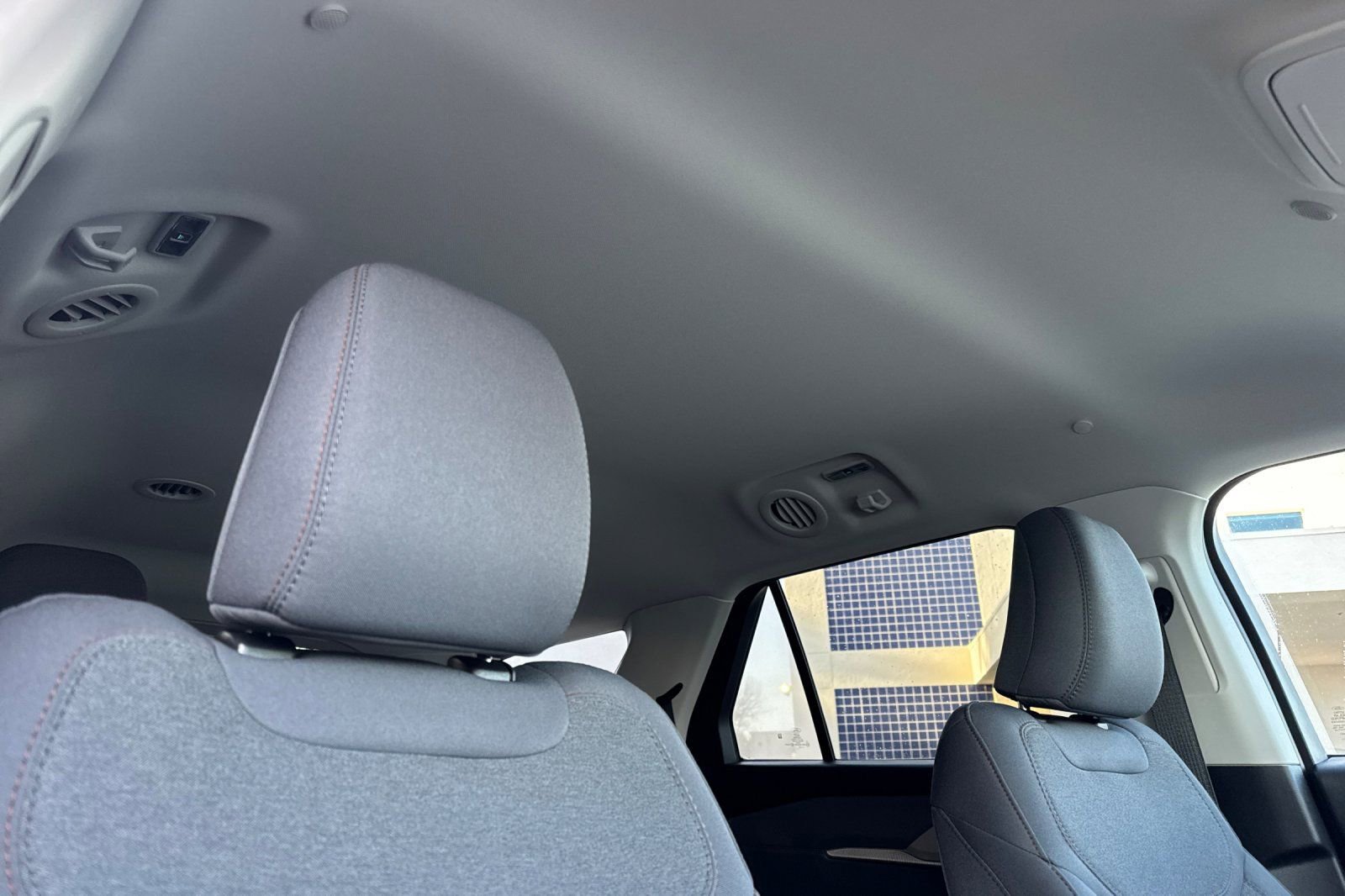 Used 2025 Ford Explorer Active image 18